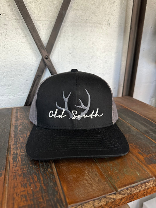 Racked Trucker Hat (Black/Graphite)
