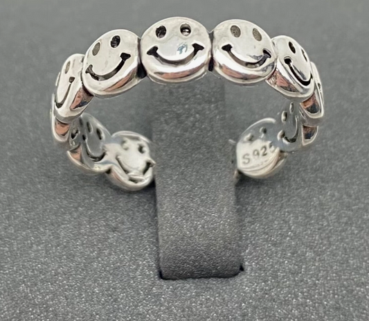 Smiley Adjustable Ring