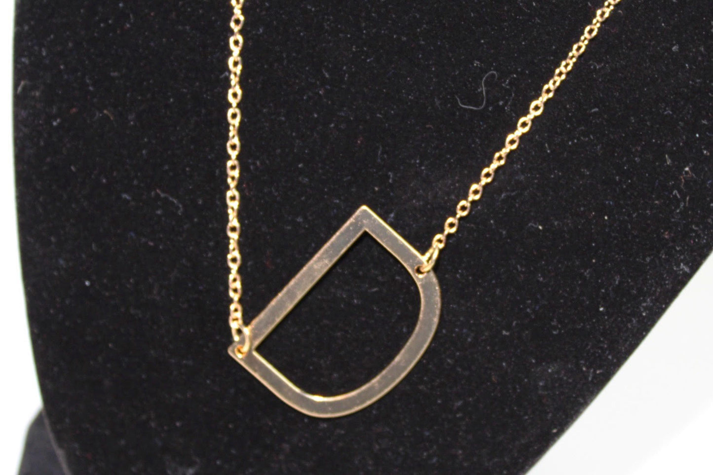 Gold Personalized Letter Pendant Necklace